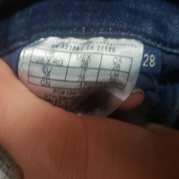 womans guess jeans size 28 - Picture 3 of 4